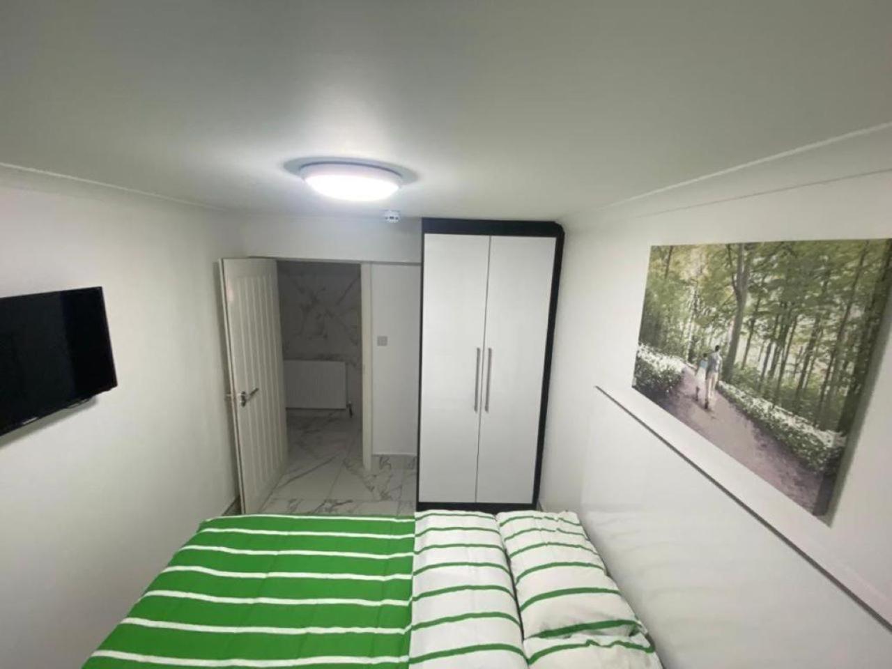 Apartment The Royal Boutique Piccadilly By London Sleep 6 *